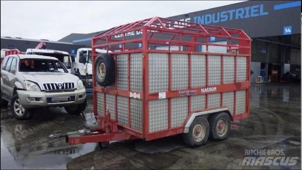 Masson B3000 Dzīvnieku transportēšanas piekabes