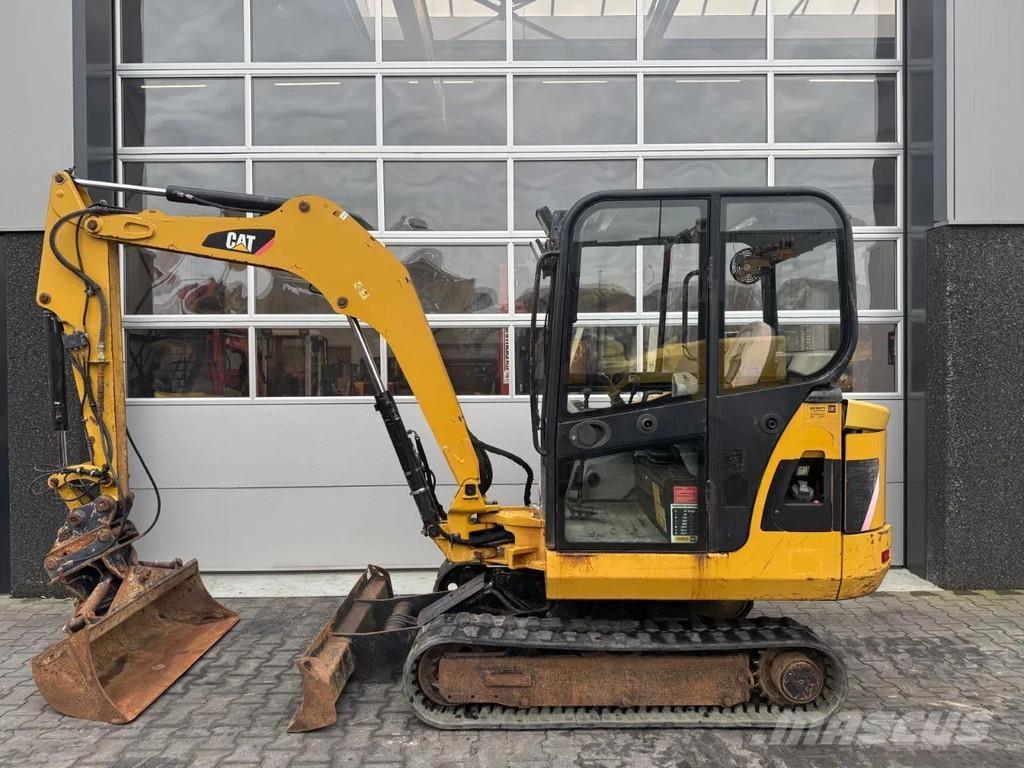 CAT 302.5C Mini ekskavatori < 7 t