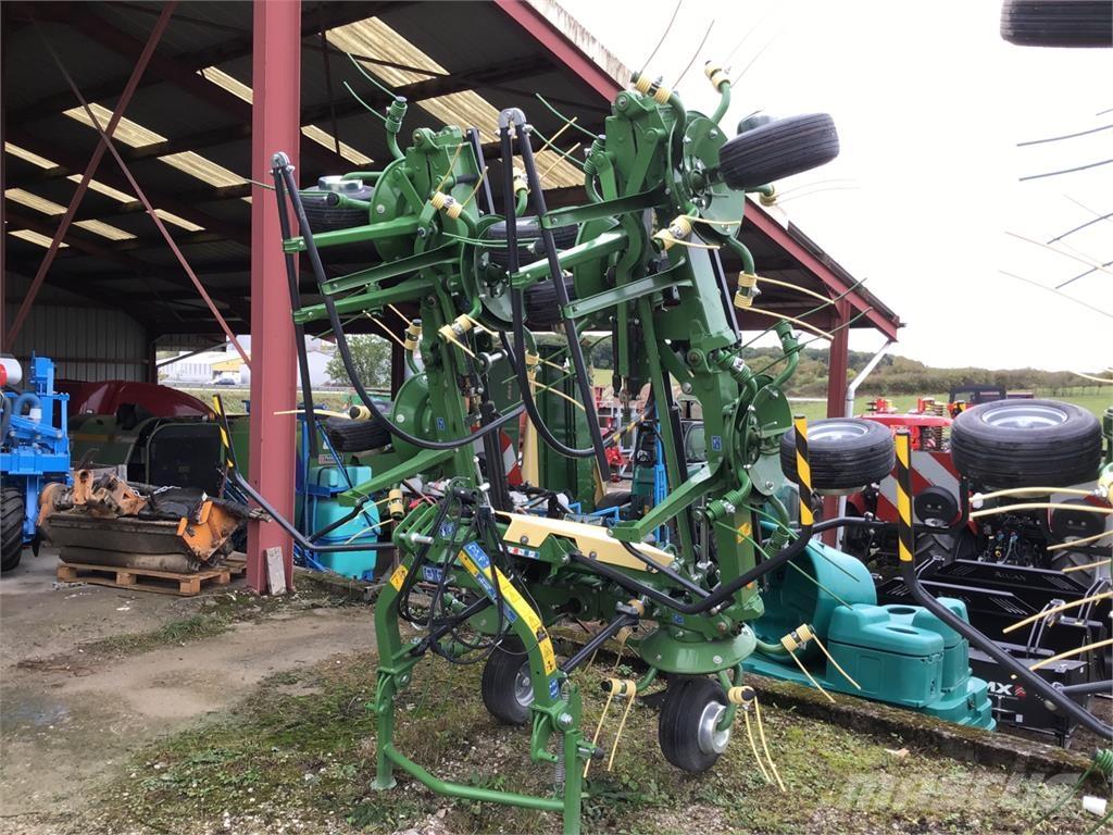 Krone Vendro 820 Grābekļi un siena ārdītāji