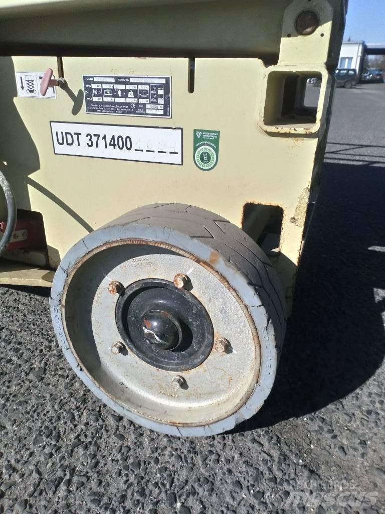 JLG 3246 ES Šķerveida pacēlāji