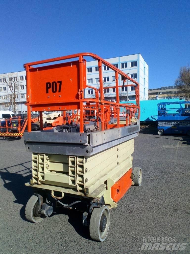 JLG 3246 ES Šķerveida pacēlāji