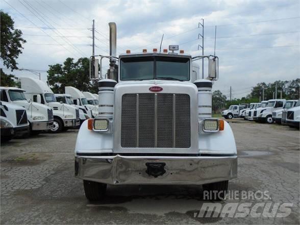 Peterbilt 367 Vilcēji