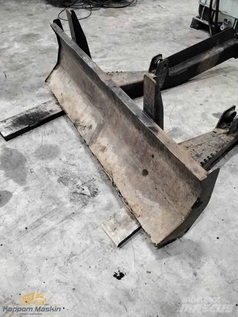 John Deere 1110 Citas sastāvdaļas