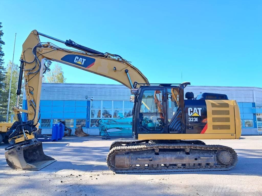 CAT 323 EL Kāpurķēžu ekskavatori