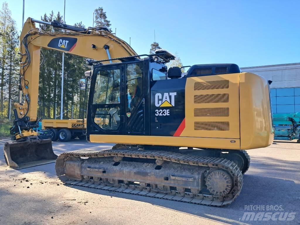 CAT 323 EL *MYYTY* Kāpurķēžu ekskavatori
