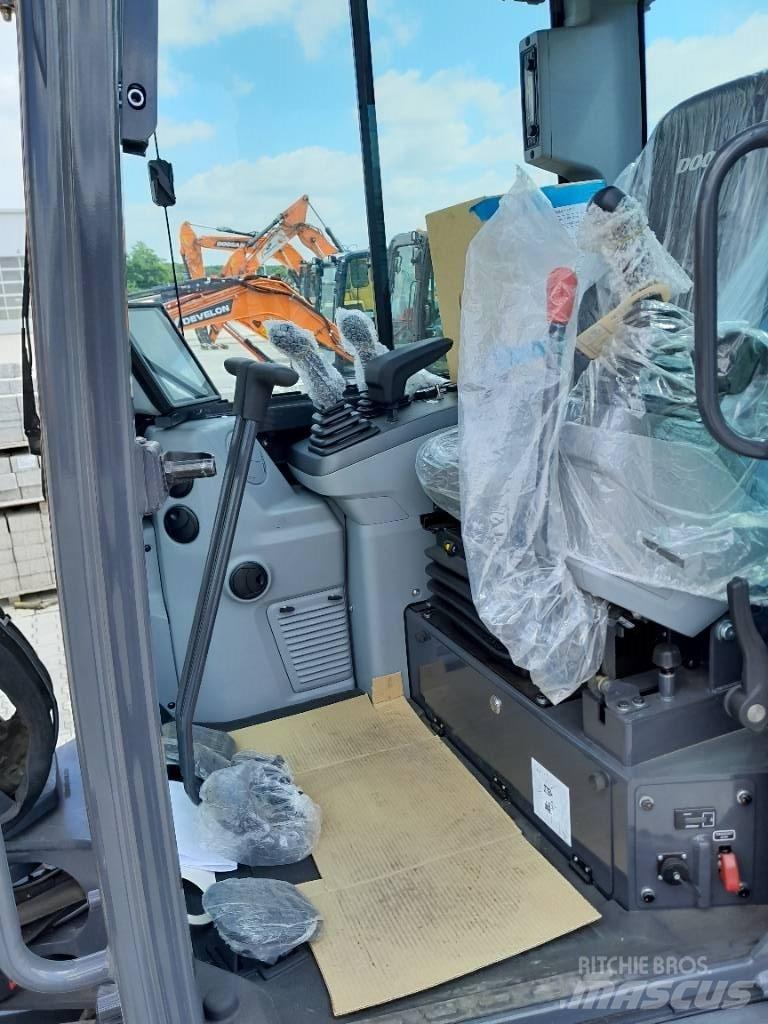 Doosan DX 63-7 Mini ekskavatori < 7 t
