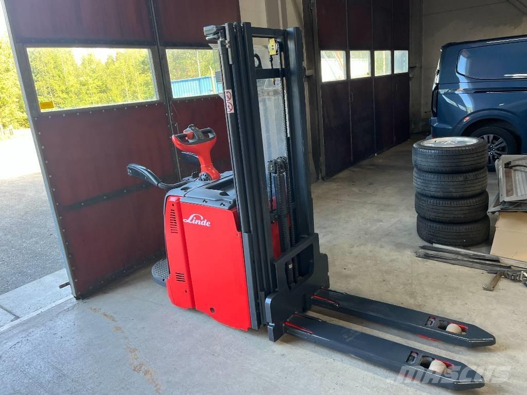 Linde D 14 AP Pašgājēji krautnētāji