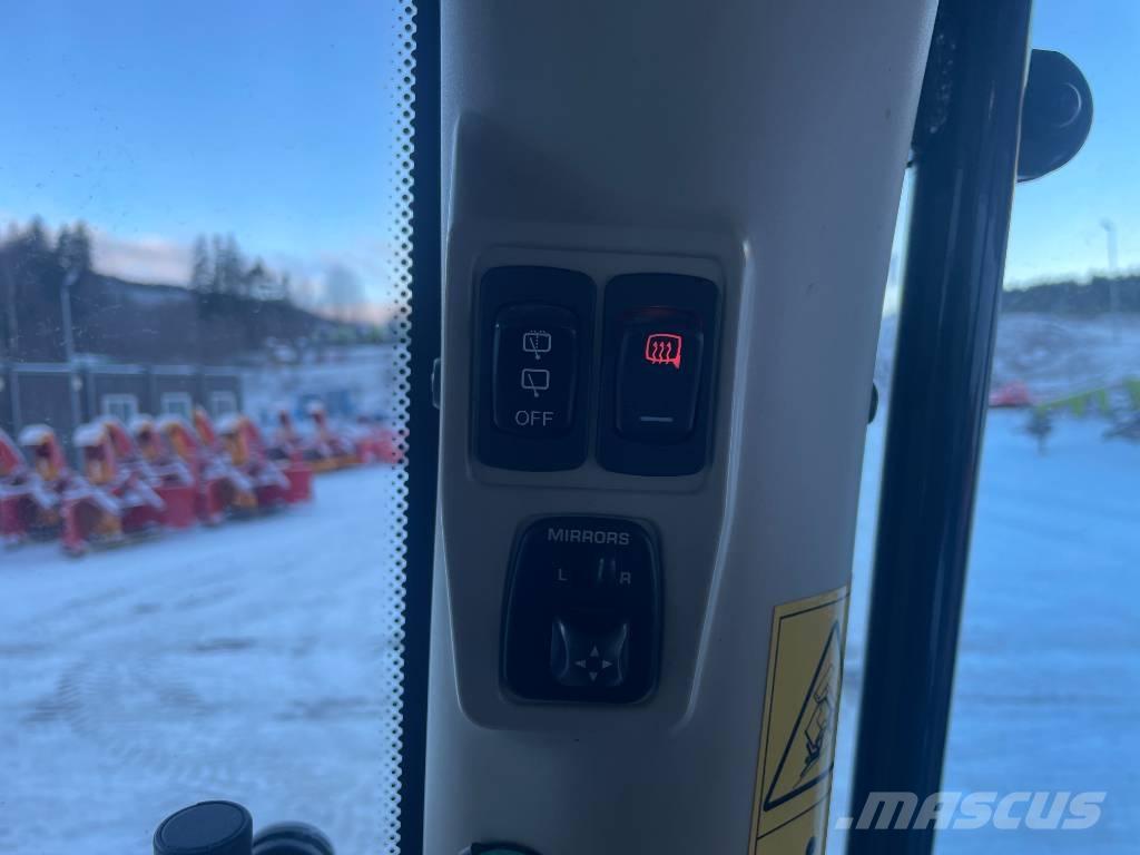 Massey Ferguson 7718 Traktori