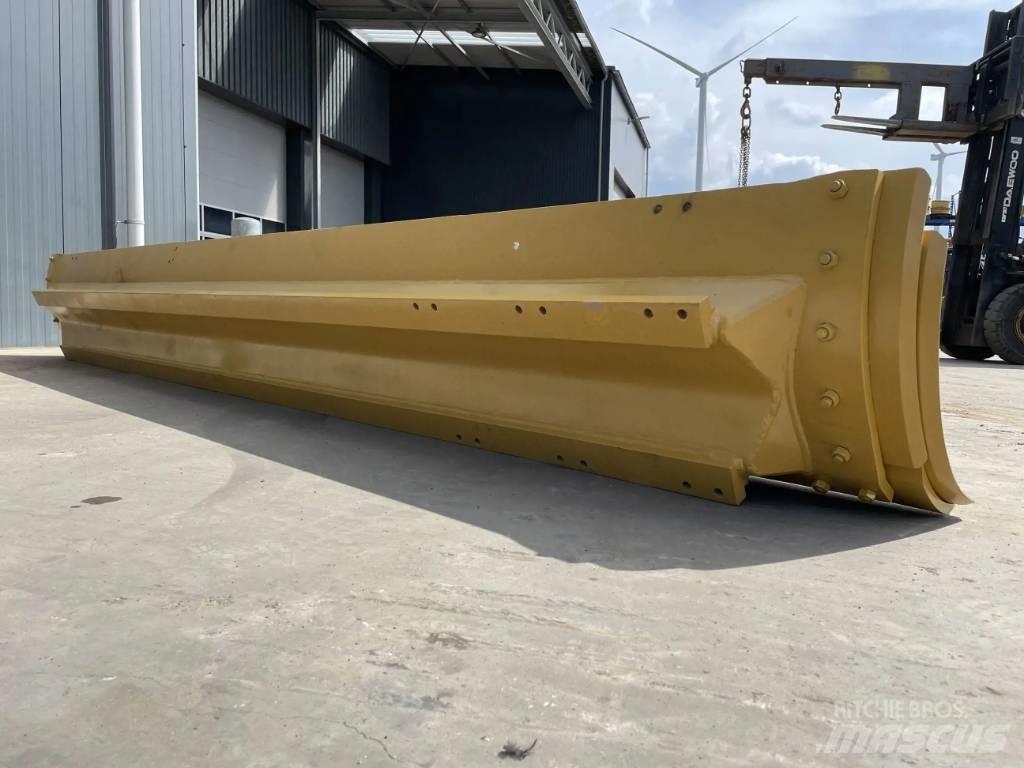 CAT 12G Moldboard Naži
