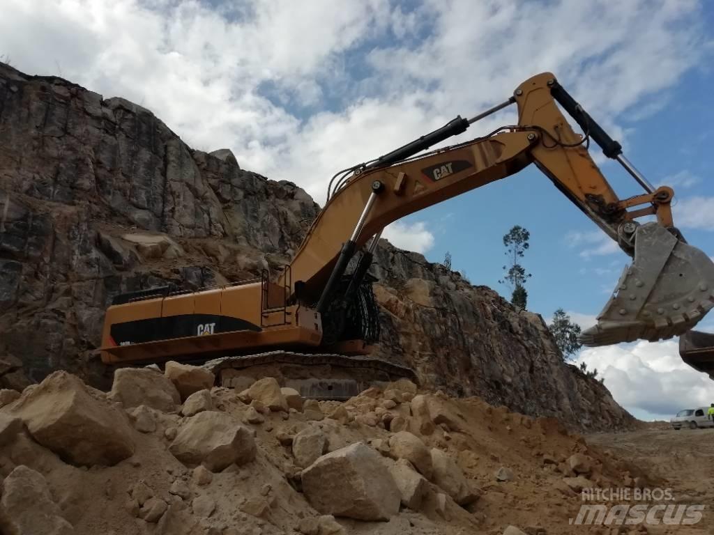 CAT 390 D L ME Kāpurķēžu ekskavatori