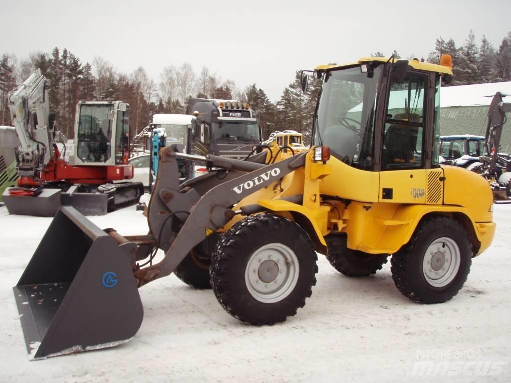 Volvo L 30 B Pro Iekrāvēji uz riteņiem