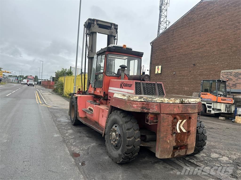 Kalmar DCD160-12 Tehnika ar dīzeļa dzinēju