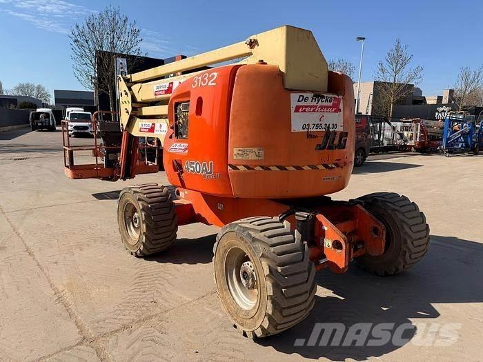 JLG 450AJ Strēles pacēlāji