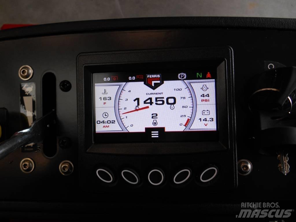 Ferris ZT6200IS Mauriņa traktors