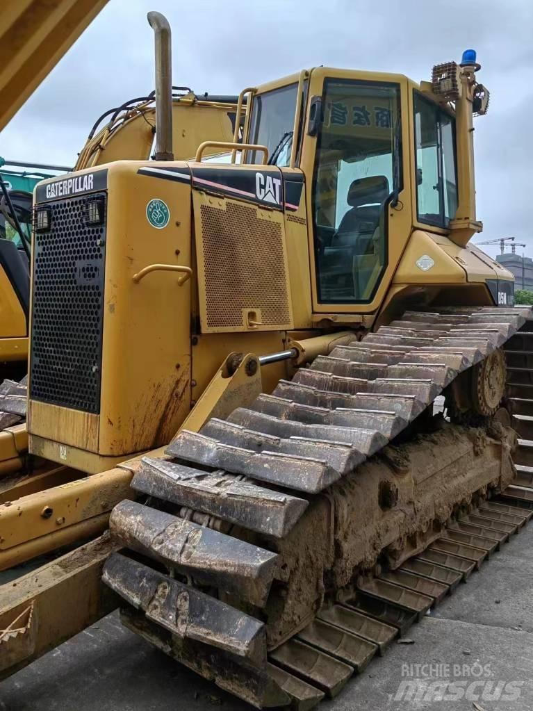CAT D5N Kāpurķēžu buldozeri