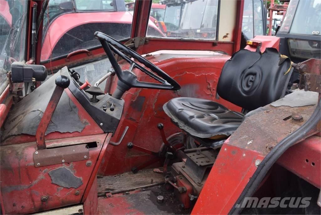 Case IH 844 A/S Traktori