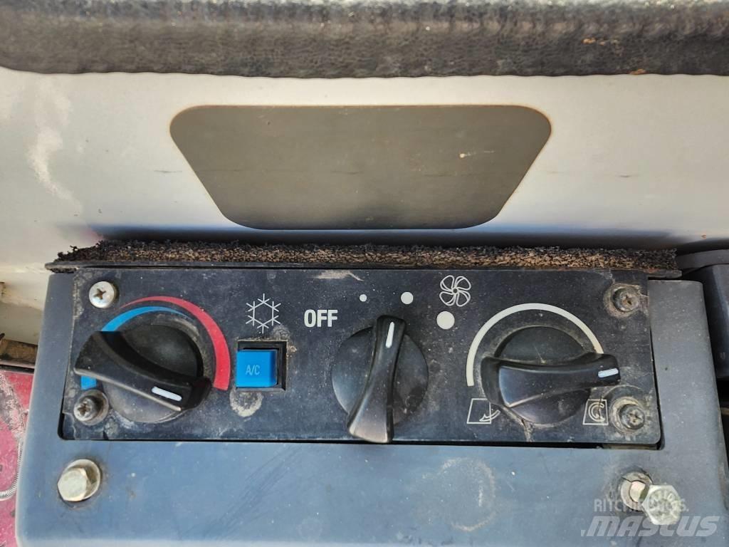Takeuchi TB 180 FR Kāpurķēžu ekskavatori