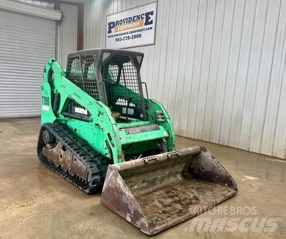 Bobcat T190 Lietoti riteņu kompaktiekrāvēji