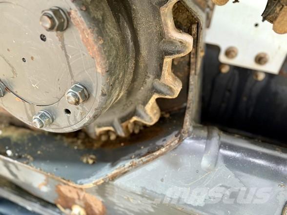 Bobcat T740 Lietoti riteņu kompaktiekrāvēji