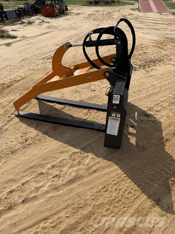 CASE 586H Apvidus autokrāvējs