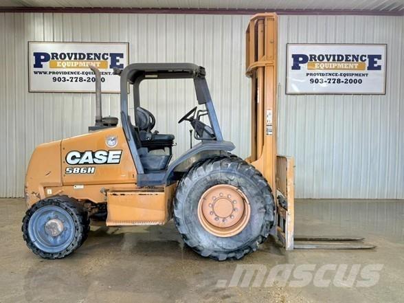 CASE 586H Apvidus autokrāvējs