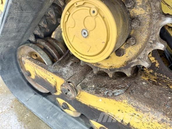 CAT 289D Lietoti riteņu kompaktiekrāvēji