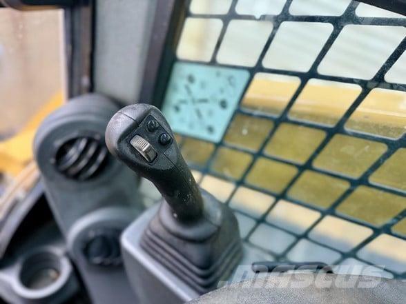 CAT 299D3 XE Lietoti riteņu kompaktiekrāvēji