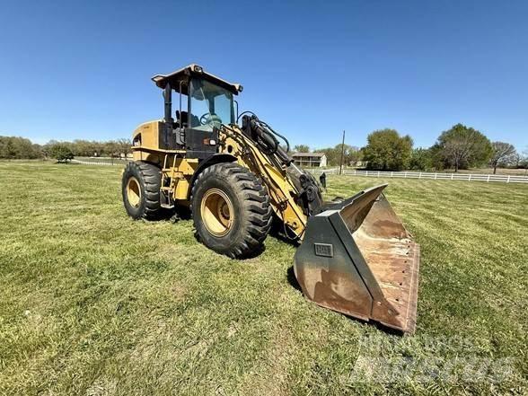 CAT 924G Iekrāvēji uz riteņiem