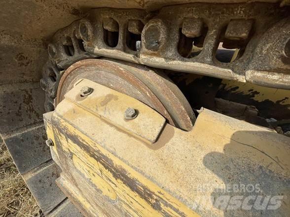 CAT D3K2 XL Kāpurķēžu buldozeri