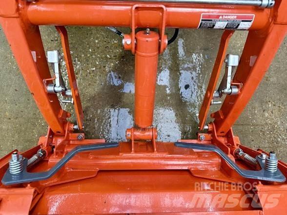 Kubota BX23 Ekskavatori-iekrāvēji