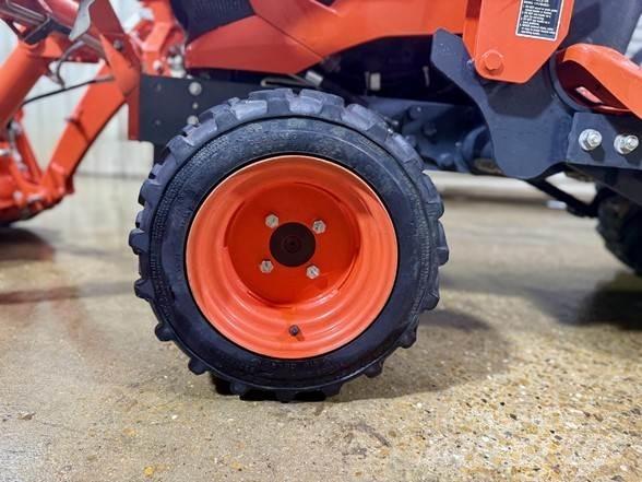 Kubota BX23S Ekskavatori-iekrāvēji