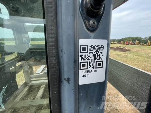Kubota KX057-4 Kabīnes un interjers
