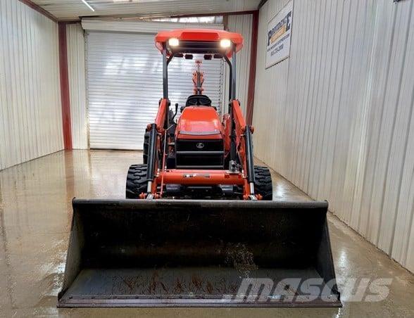 Kubota M62 Ekskavatori-iekrāvēji