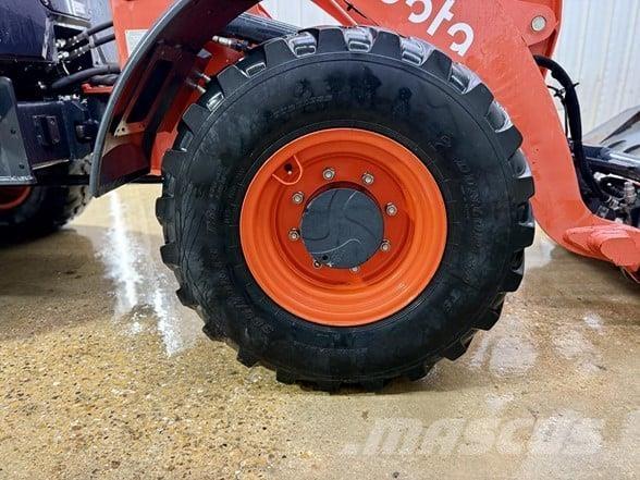 Kubota R540 Iekrāvēji uz riteņiem