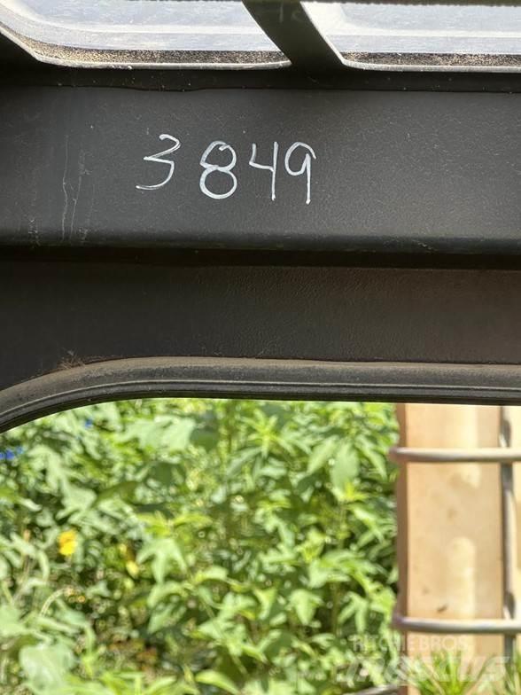 Kubota SVL Kabīnes un interjers