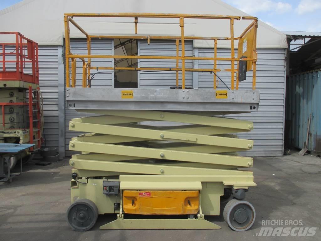 JLG 3246 ES Šķerveida pacēlāji