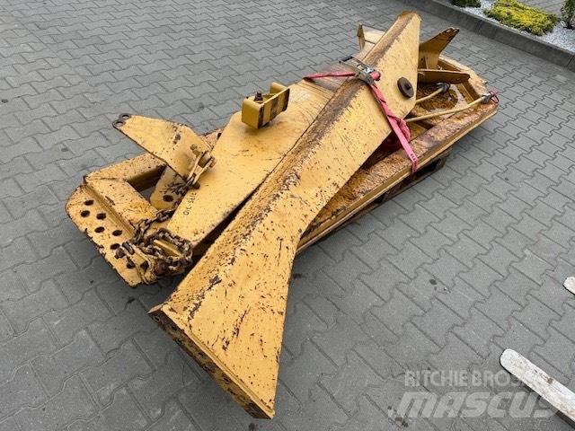 CAT 730 KLAPA KIPRA Šasija un piekare