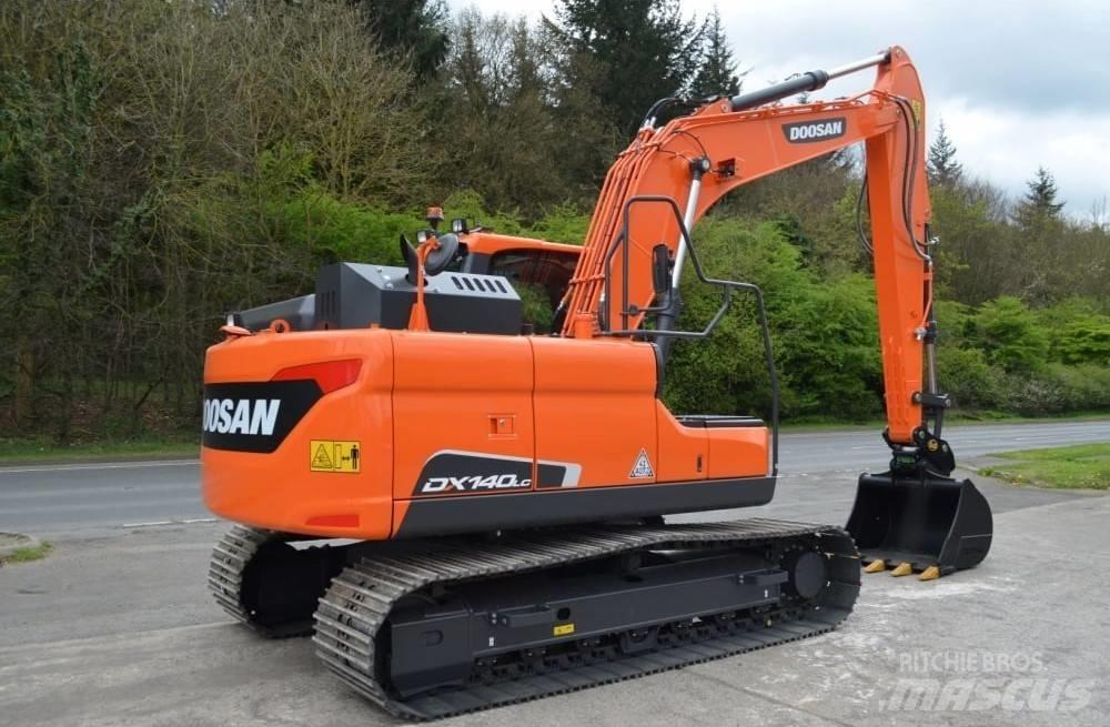 Doosan DX 140 LC-5 Kāpurķēžu ekskavatori