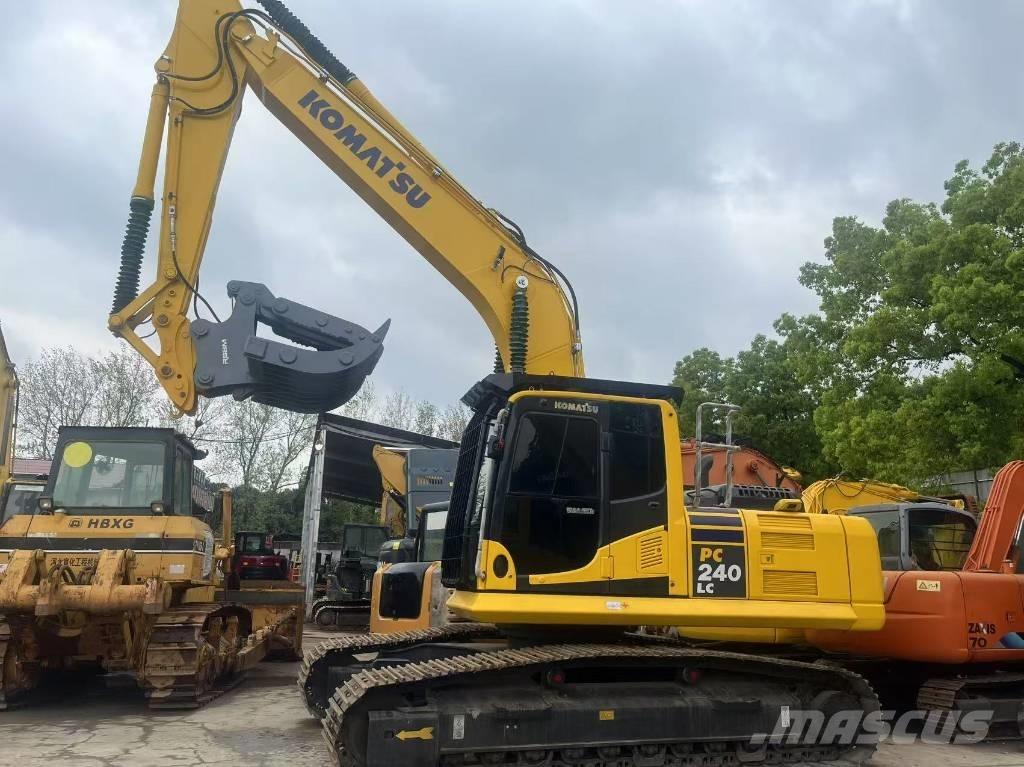 Komatsu PC 240 Kāpurķēžu ekskavatori