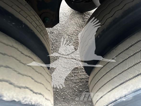 Utility 3000R Piekabes ar temperatūras kontroli