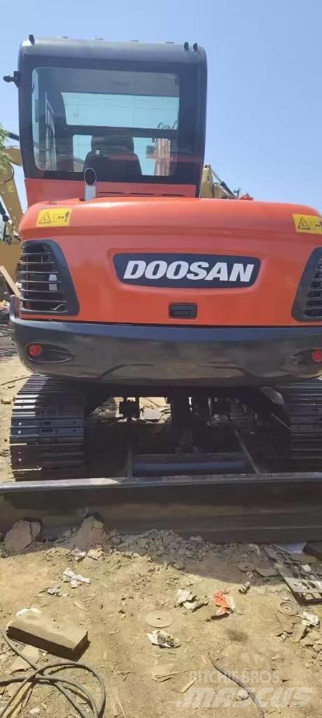 Doosan DX60 Mini ekskavatori < 7 t