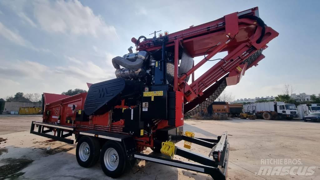 Morbark WH2400XP Koksnes šķeldotāji