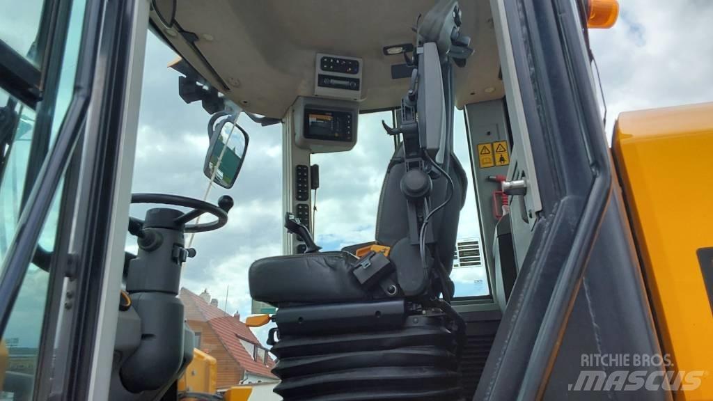 JCB 437 ZX Iekrāvēji uz riteņiem