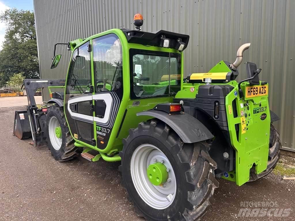 Merlo TF33.7 Teleskopiskie manipulatori