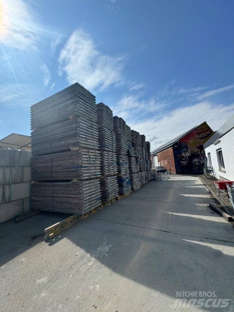 Altrad SL 70 Sastatņu aprīkojums