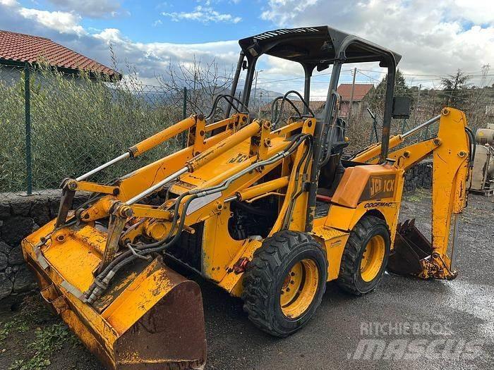 JCB 1CX Ekskavatori-iekrāvēji