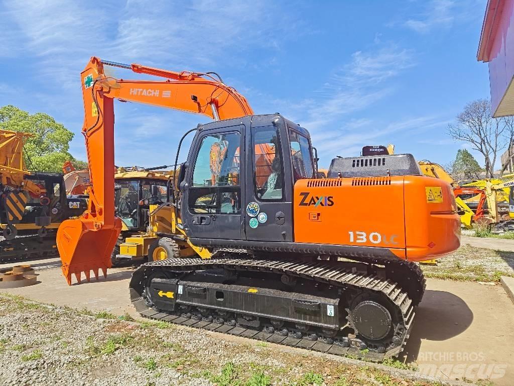 Hitachi ZX 130 Kāpurķēžu ekskavatori