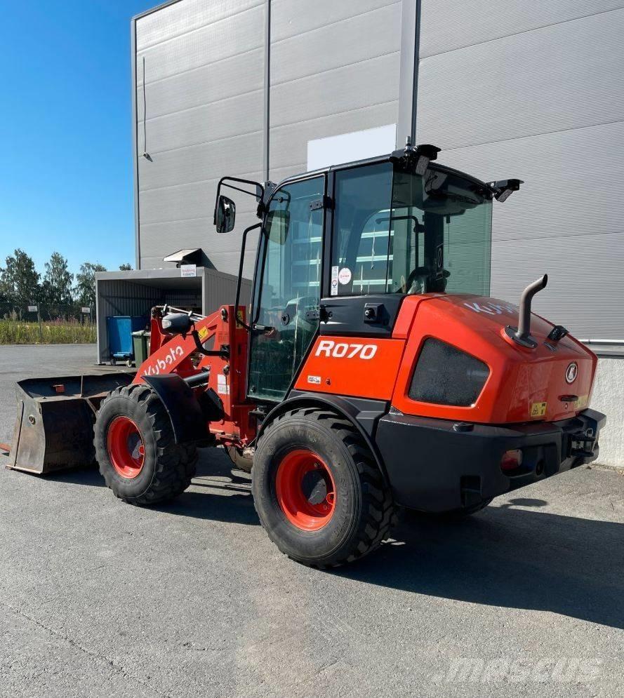 Kubota R 070 HW Iekrāvēji uz riteņiem