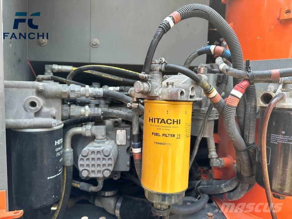 Hitachi ZX 130 Kāpurķēžu ekskavatori