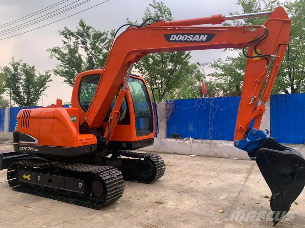 Doosan DX 75-9 C Vidēja lieluma ekskavatori 7 t - 12 t